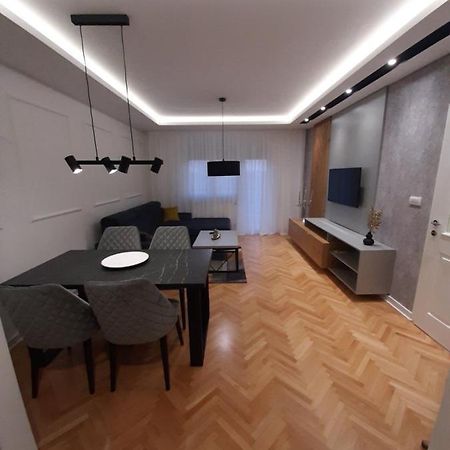Apartman Geneva ビイェリナ エクステリア 写真