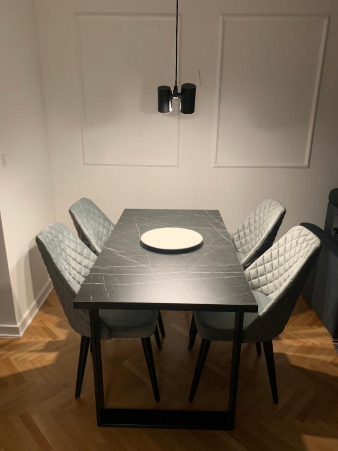 Apartman Geneva ビイェリナ エクステリア 写真