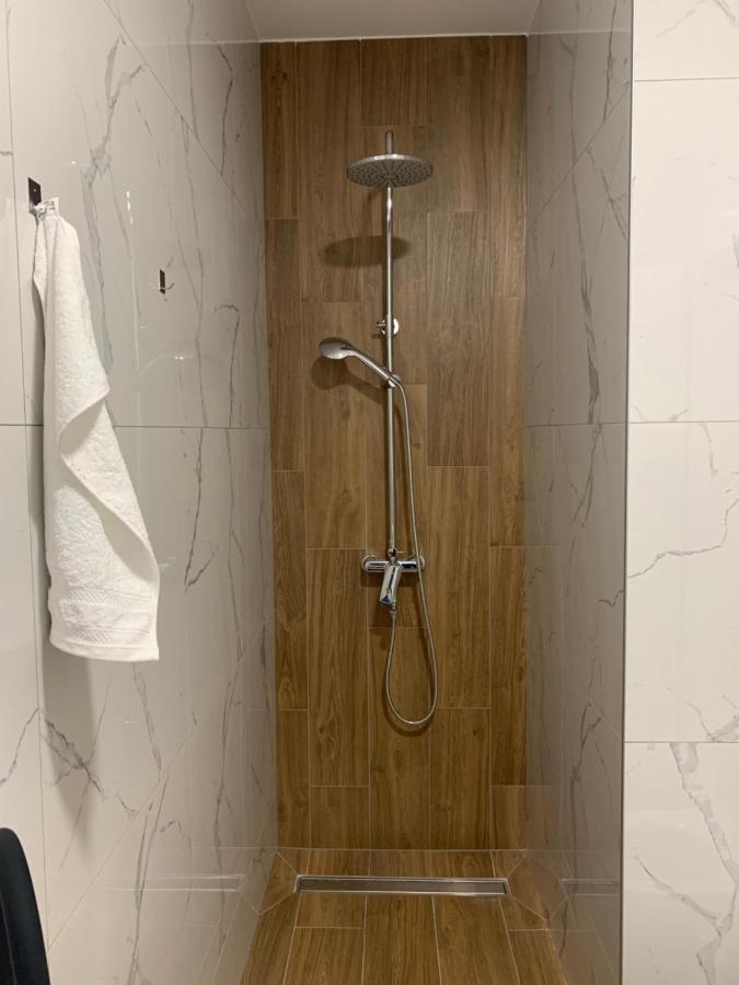 Apartman Geneva ビイェリナ エクステリア 写真