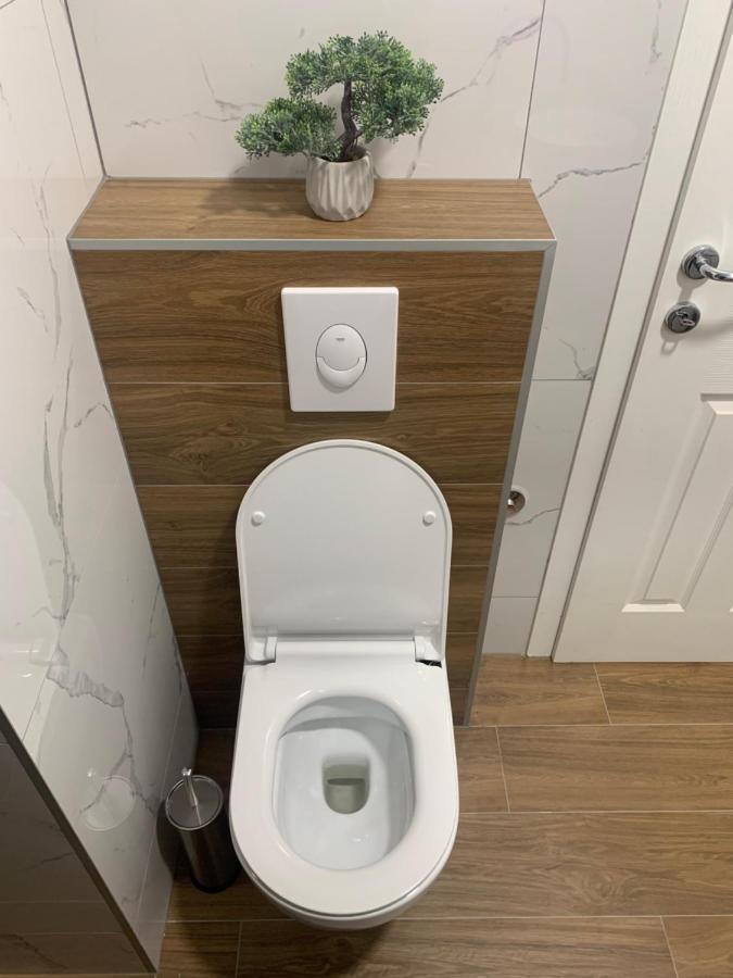Apartman Geneva ビイェリナ エクステリア 写真